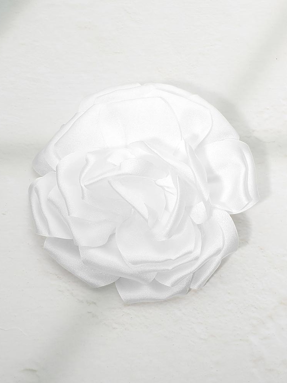 White Fabric Rose Flower Brooch Pin Hairclip 3D Womens Statement Accessory